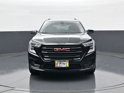 Certified 2023 GMC Terrain SLE w/ Elevation Edition FWD image 2