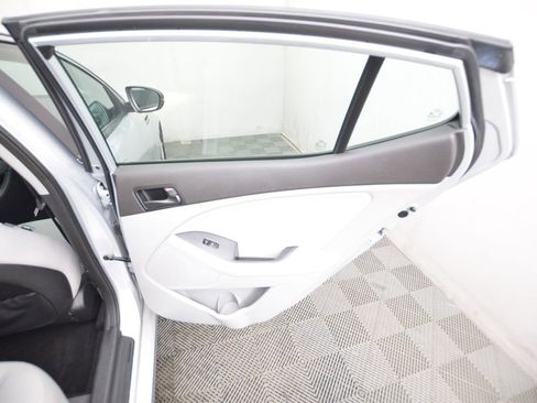 Used 2015 Kia Optima LX image 13