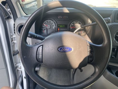 Used 2012 Ford E-350 and Econoline 350 XLT image 8