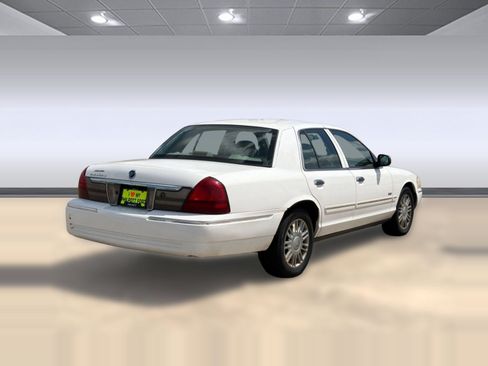 Used 2010 Mercury Grand Marquis LS RWD image 8