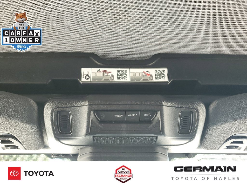 Used 2026 Jeep Wrangler Unlimited Sahara AWD/4WD image 35