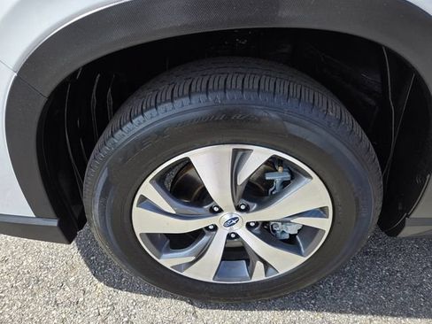 Used 2025 Subaru Ascent Premium AWD/4WD image 28
