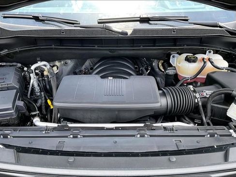 Used 2025 Chevrolet Tahoe High Country AWD/4WD image 21