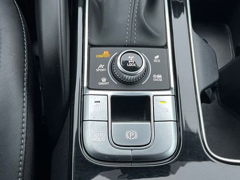 Used 2025 Kia Telluride S AWD/4WD image 34