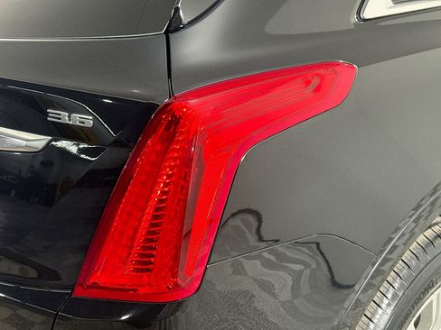 Used 2018 Cadillac XT5 Luxury w/ Driver Awareness Package image 34