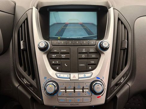 Used 2015 Chevrolet Equinox LT w/ Power Convenience Package image 8