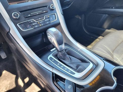 Used 2016 Ford Fusion SE w/ Equipment Group 202A FWD image 21
