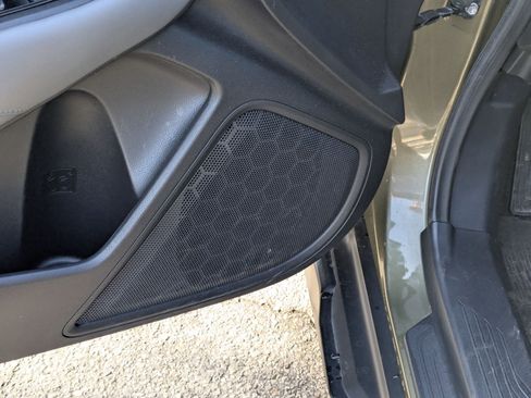 Used 2020 Subaru Outback Onyx Edition XT w/ Popular Package #2 image 16