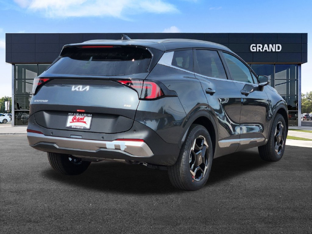 New 2026 Kia Sportage EX AWD/4WD image 5