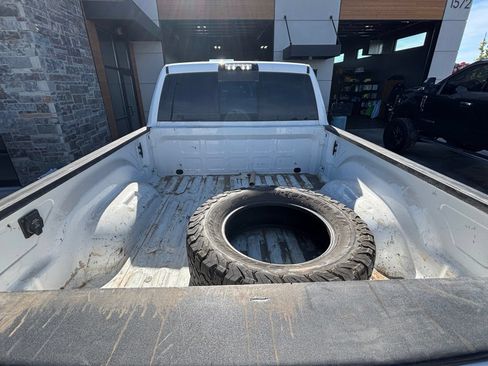 Used 2021 RAM 2500 Laramie w/ Body Color Bumper Group AWD/4WD image 4