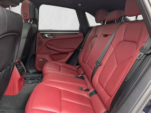Used 2022 Porsche Macan GTS AWD/4WD image 21