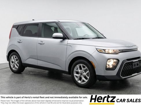 Used 2025 Kia Soul LX w/ LX Technology Package FWD image 1