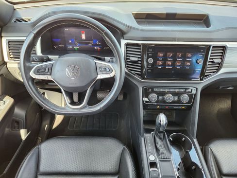 Used 2022 Volkswagen Atlas Cross Sport SE image 35