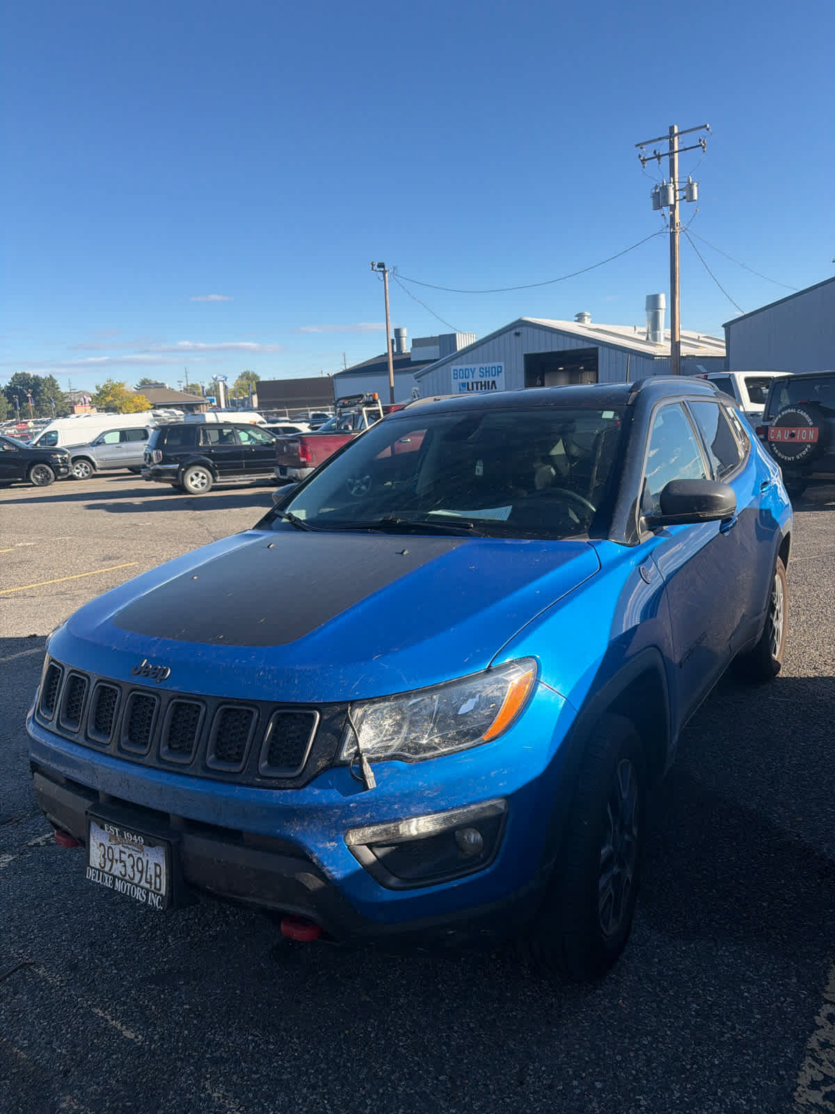 Used 2019 Jeep Compass Trailhawk w/ Cold Weather Group AWD/4WD image 1