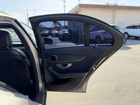 Used 2020 Mercedes-Benz C 300 4MATIC Sedan image 28