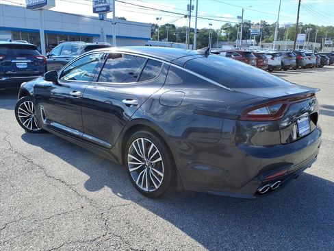 Used 2019 Kia Stinger RWD image 6