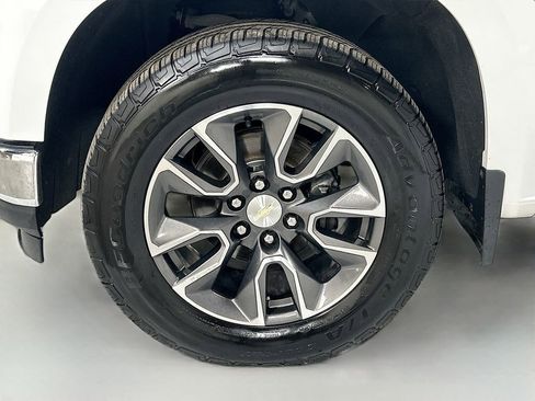 Used 2019 Chevrolet Silverado 1500 LT w/ All-Star Edition image 30