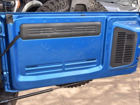 Used 2022 Ford Bronco Badlands image 45