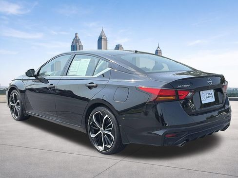 Certified 2025 Nissan Altima 2.5 SR w/ SR Premium Package FWD image 3