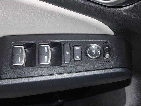 Used 2024 Honda Civic EX-L image 9