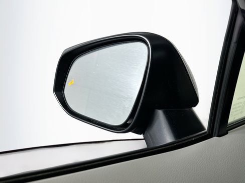 Used 2025 Toyota RAV4 XLE image 16