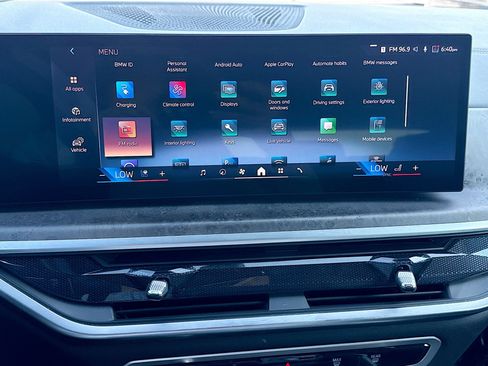 Used 2025 BMW X5 xDrive50e w/ Climate Comfort Package AWD/4WD image 30