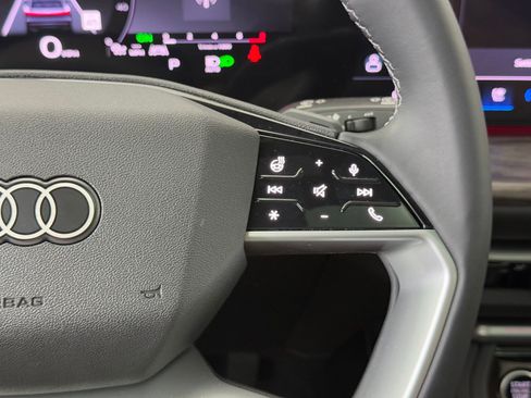 New 2025 Audi Q5 Premium Plus image 27