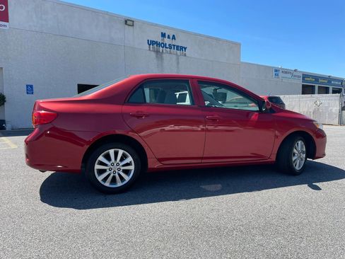 Used 2010 Toyota Corolla LE FWD image 15