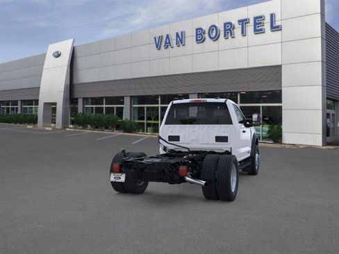 New 2025 Ford F550 4x4 Regular Cab Super Duty image 8