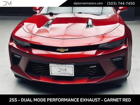 Used 2016 Chevrolet Camaro SS RWD image 10