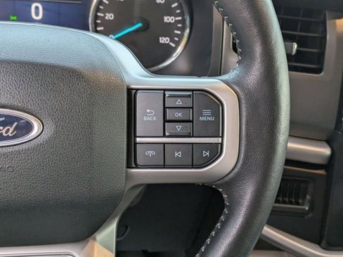 Used 2024 Ford Expedition Max XLT image 15