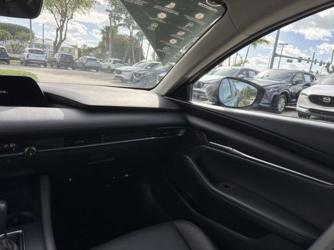 Used 2020 MAZDA MAZDA3 Sedan w/ Select Package image 16