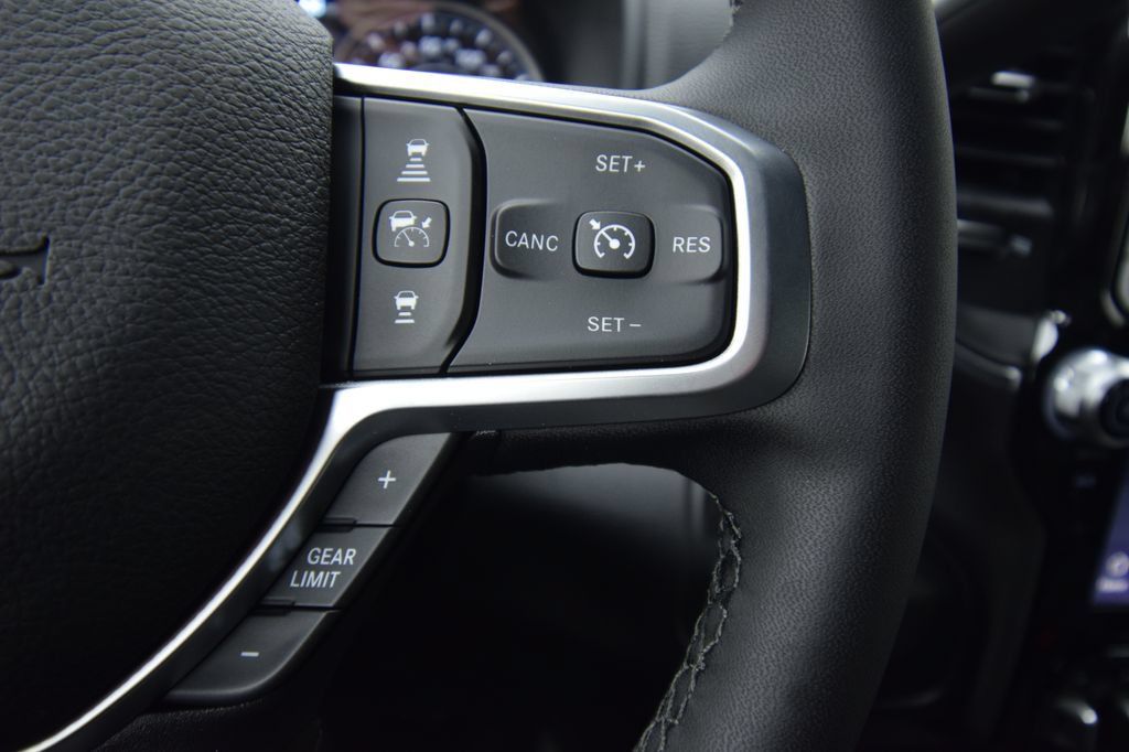 New 2026 RAM 5500 4x4 Crew Cab image 36