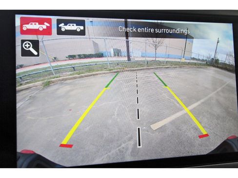 Used 2024 Jeep Gladiator Rubicon w/ Technology Group image 25