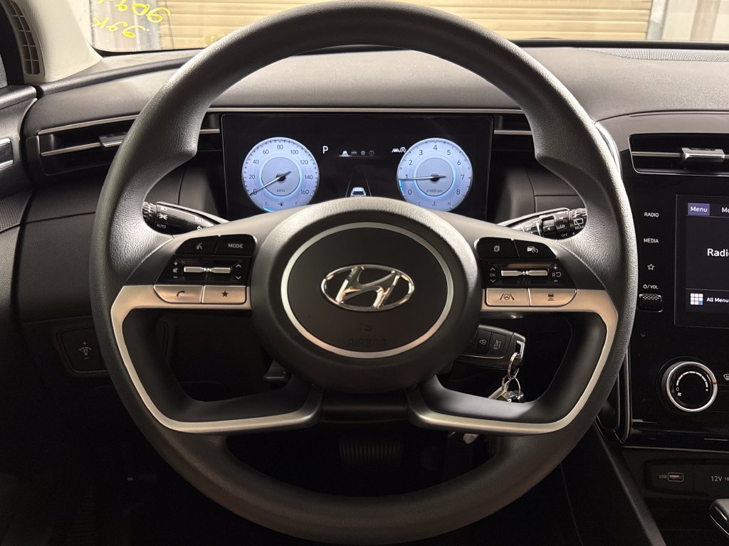Used 2024 Hyundai Tucson SE FWD image 11