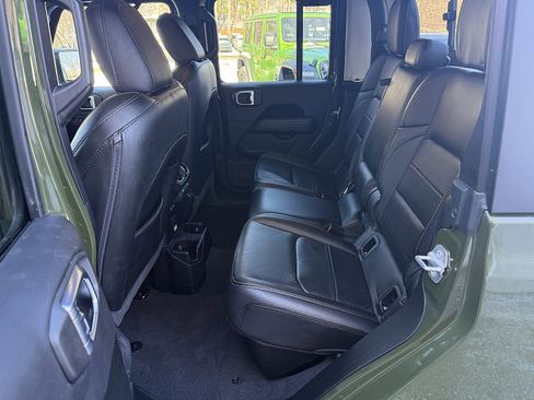 Used 2021 Jeep Gladiator Overland w/ Popular Equipment Package image 16