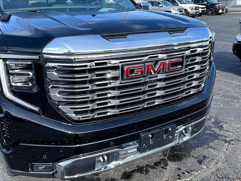 Used 2024 GMC Sierra 1500 Denali w/ Technology Package image 3