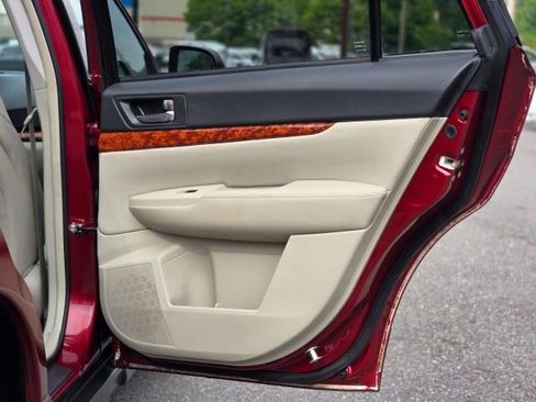 Used 2011 Subaru Outback 3.6R Limited w/ PWR Moonroof Pkg image 31