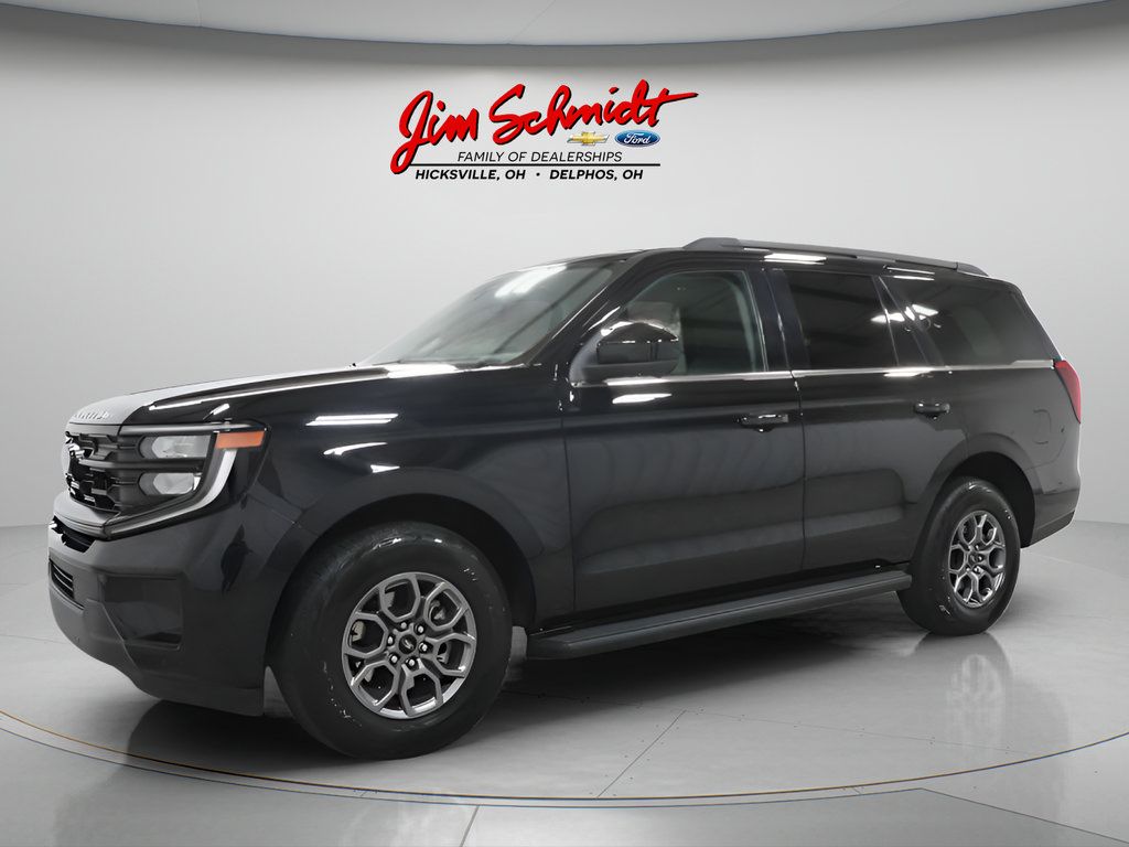Used 2025 Ford Expedition Active AWD/4WD image 5