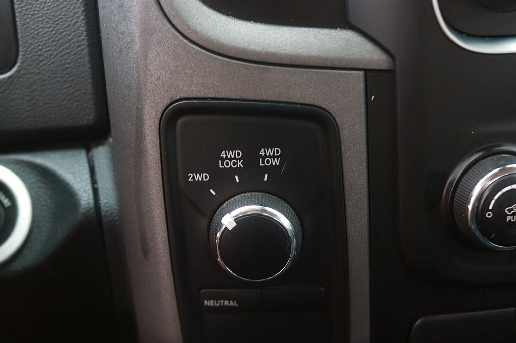 Used 2015 RAM 1500 Express AWD/4WD image 21