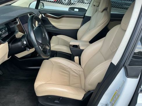 Used 2017 Tesla Model X 100D AWD/4WD image 4