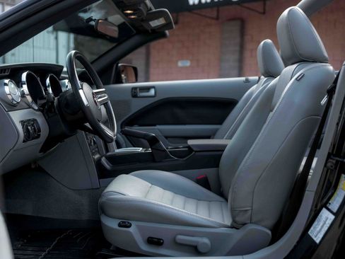 Used 2008 Ford Mustang GT image 39