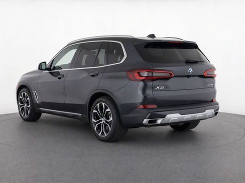 Used 2023 BMW X5 xDrive40i w/ Premium Package AWD/4WD image 7
