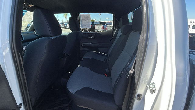 Used 2023 Toyota Tacoma TRD Off-Road AWD/4WD image 15