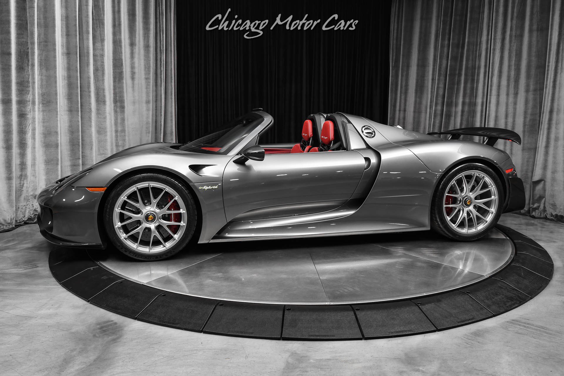 Used 2015 Porsche 918 Spyder AWD/4WD image 1
