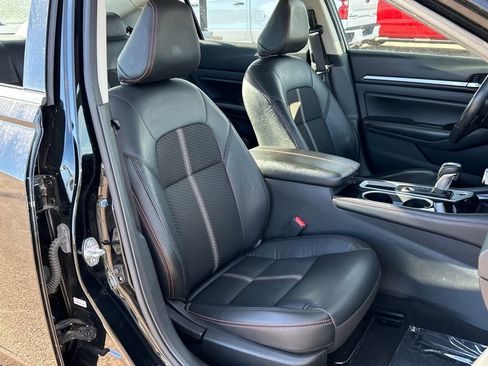 Used 2024 Nissan Altima 2.5 SR image 19