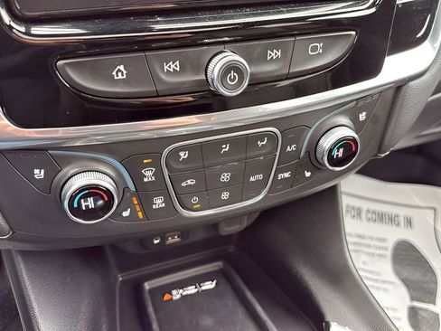 Used 2023 Chevrolet Traverse Premier w/ Redline Edition image 39
