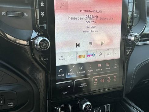 New 2025 RAM 2500 Limited image 26