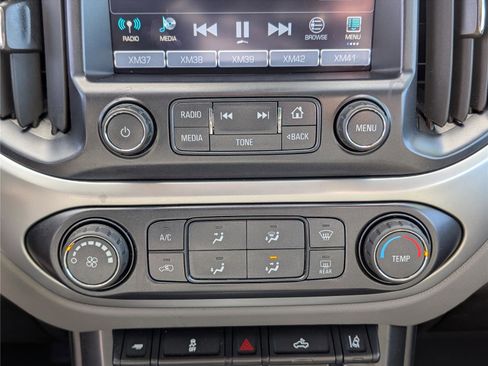 Used 2018 Chevrolet Colorado LT w/ LT Convenience Package image 21