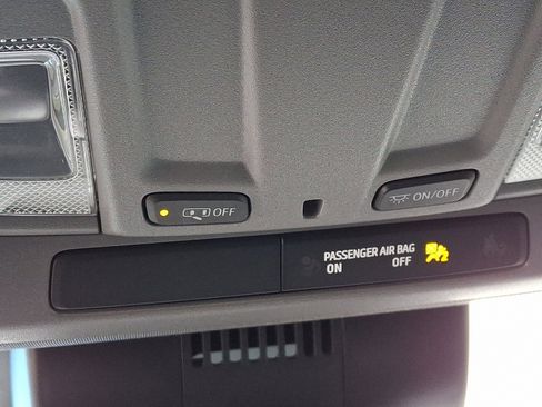 Used 2023 Chevrolet Silverado 1500 W/T w/ WT Value Package image 24